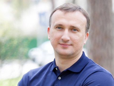 Володимир Карплюк (екс-мер Ірпеня):  Тепер за домомогою Telegram-каналу можна спланувати свій маршрут так, щоб не затримуватися на закритому переїзді