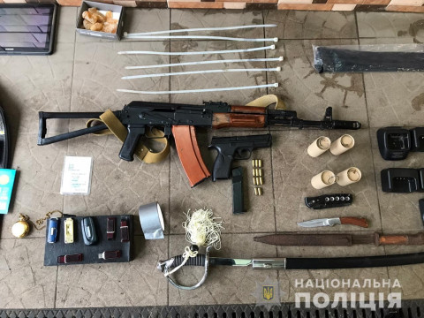 На Київщині затримали членів озброєної банди (ВІДЕО)