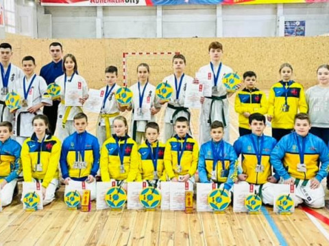 Каратисти з Броварів здобули 25 медалей на чемпіонаті України (ФОТО)