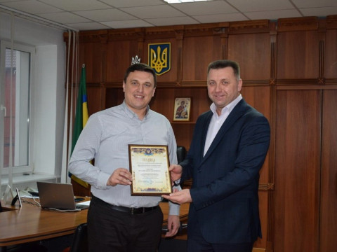 Директор підприємства "Макарівське лісове господарство" отримав грамоту