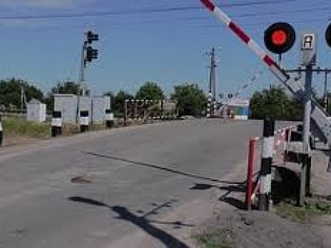 На Васильківщині перекриють рух транспорту через переїзд 
