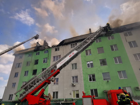 У Білогородській громаді стався вибух у п'ятиповерховому будинку (ФОТО, ВІДЕО)