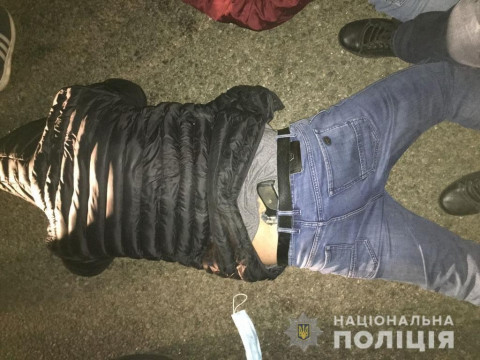 Поліція Київщини затримала озброєну групу крадіїв-барсеточників (ФОТО, ВІДЕО)