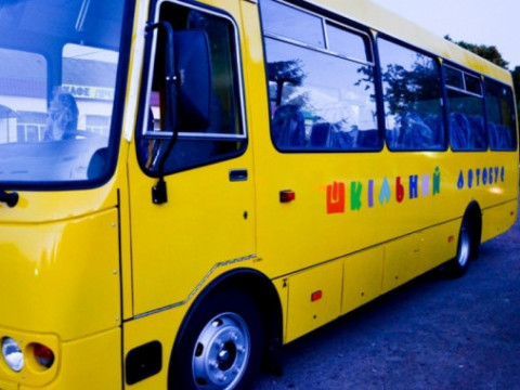 Школярі та вчителі Тетієвщини зможуть безкоштовно добиратися до шкіл