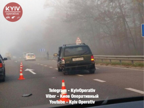На Київщині зіштовхнулися три автомобілі