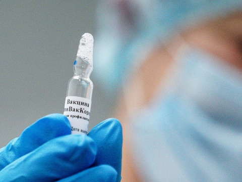 На Київщині понад двісті медиків вакцинувалися проти коронавірусу