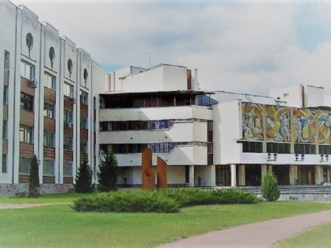 Славутицька міська лікарня підписала 16 пакетів медичних послуг