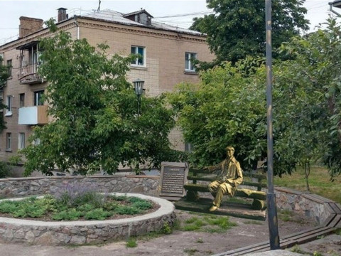 У Переяславі на честь Михайла Сікорського встановлять скульптурну композицію