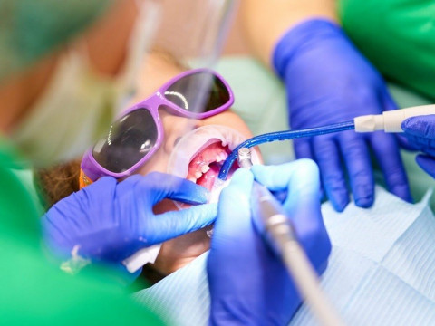 На Макарівщині безоплатно полікували зуби дітям-інвалідам (ФОТО)