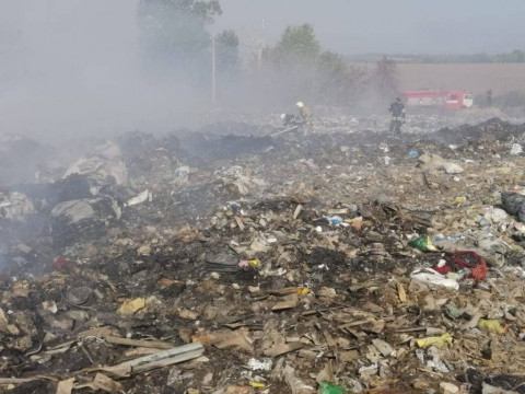 У Трипіллі загорілось офіційно закрите сміттєзавлище (ВІДЕО)