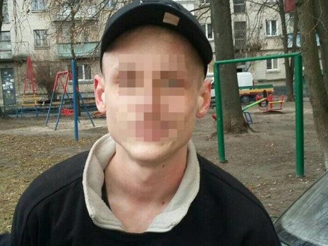 У Броварах хлопець з аптеки вкрав мобільний платіжний термінал (ФОТО)