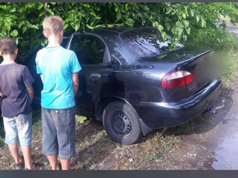 У Кагарлицькому районі двоє дітей на краденому авто потрапили в ДТП (ФОТО)