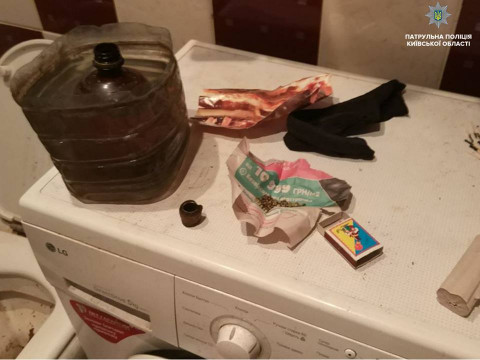 На Київщині наркоман ледь не задушив свою матір (ФОТО)
