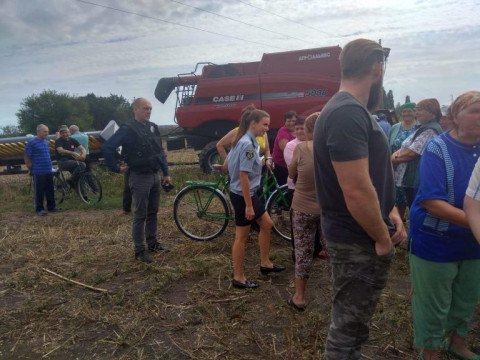 У Миронівському районі злочинці намагаються вкрасти урожай прямо з поля (ФОТО)