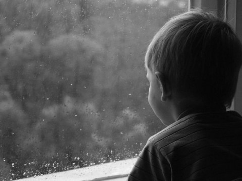 На Білоцерківщині 8-річний хлопчик намагався вистрибнути з вікна школи