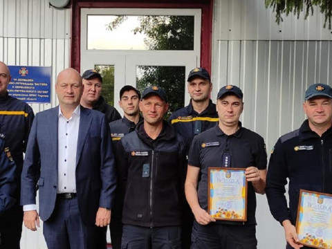 Рятувальникам Згурівщини подарували оберіг