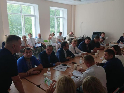 Бно-Айріян відвідав скандальну школу у Вишневому