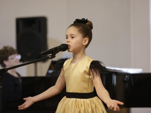 Юна вокалістка з Козина перемогла в конкурсі " Талановиті діти України"