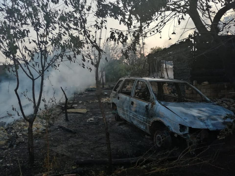 У Вишгородському районі пожежа знищила три будинки та п’ять автомобілів (ФОТО, ВІДЕО)