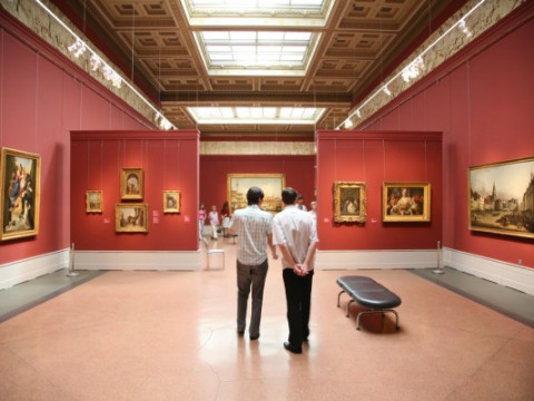 Живопис на склі: в Ірпінському музеї презентували нову виставку картин (ВІДЕО)