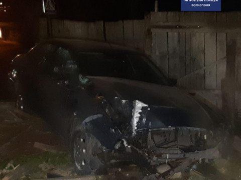 У Борисполі п’яний чоловік на авто збив електроопору