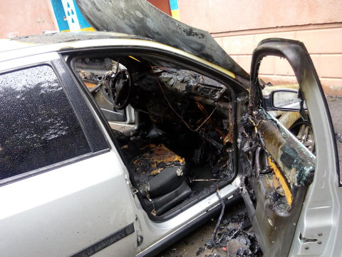 У Білій Церкві підпалили припаркований автомобіль (ФОТО)