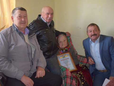 На Макарівщині довгожителька відсвяткувала своє 105-річчя