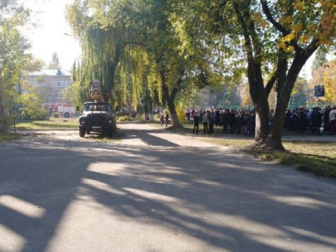 У Броварах екстрено евакуювали учнів двох шкіл 