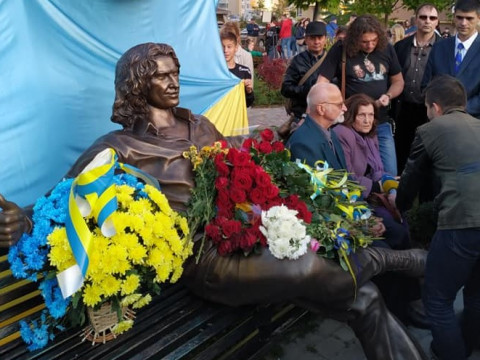 У Києво-Святошинському районі на День козацтва відкрили пам’ятник Скрябіну