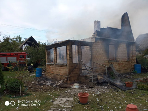 Вогонь залишив сім'ю з Вишгородщини без даху над головою
