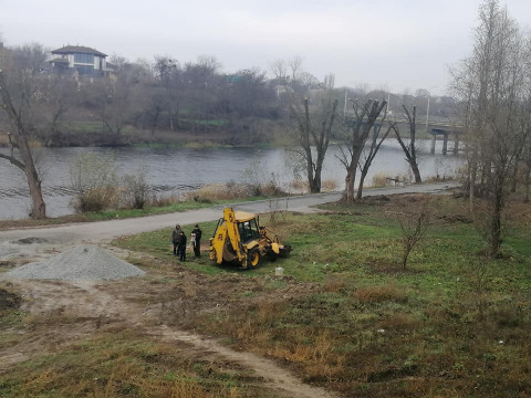 У Білій Церкві проводяться роботи з доброустрою прибережних зон