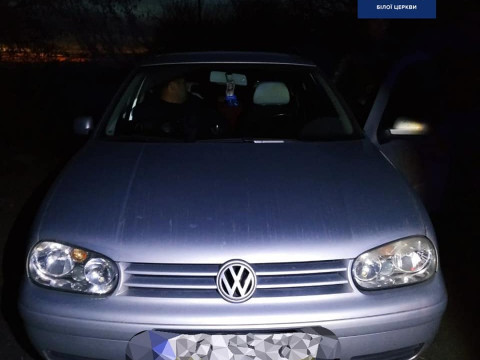 На Київщині патрульні виявили крадений автомобіль 