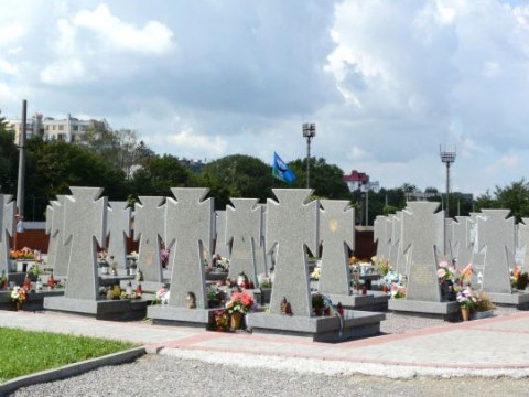 На Київщині планують побудувати військове меморіальне кладовище