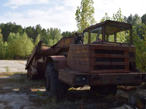 До роковин Чорнобильської трагедії у Прип’яті презентують виставку техніки (ФОТО)