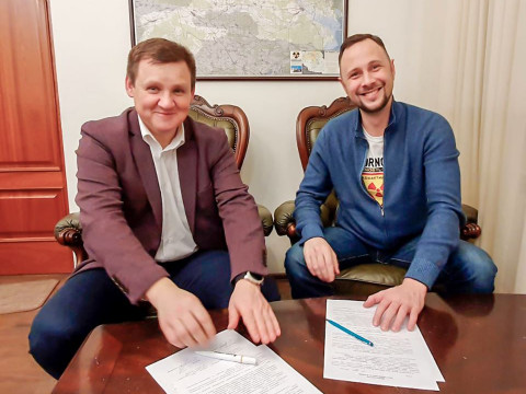 Асоціація чорнобильських туроператорів та Славутич підписали меморандум