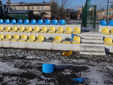 У Броварському районі вандали пошкодили стадіон