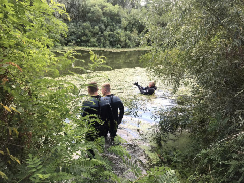 На Бориспільщині рятувальники дістали з озера тіло 17-річного хлопця
