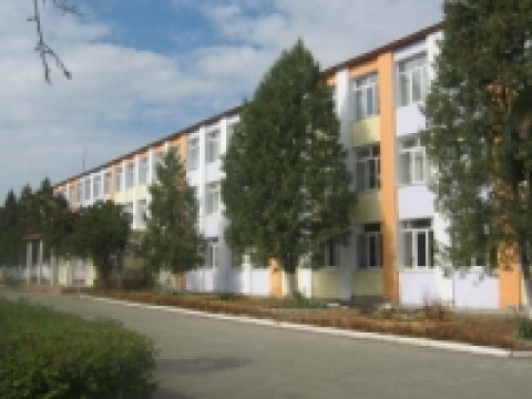 Скандал у Славутичі: міський центр розвитку незаконно здавав свої приміщення в оренду