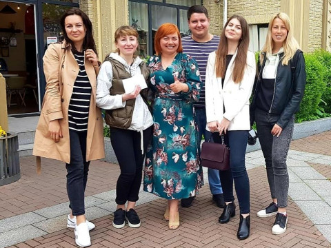 Команда-переможець гри "Europe Quiz Irpin" передала гроші хворій дитині