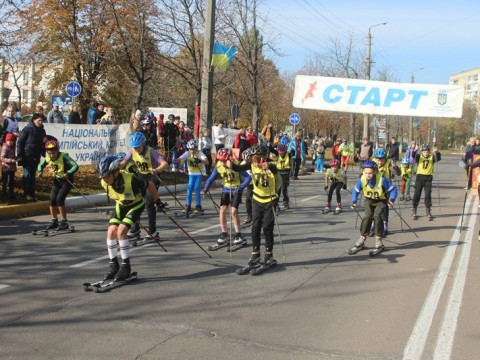 Серед юнаків та дівчат у Броварах пройшов чемпіонат із лижних гонок на лижоролерах