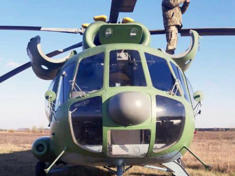 Під Борисполем військовий вертоліт здійснив аварійну посадку