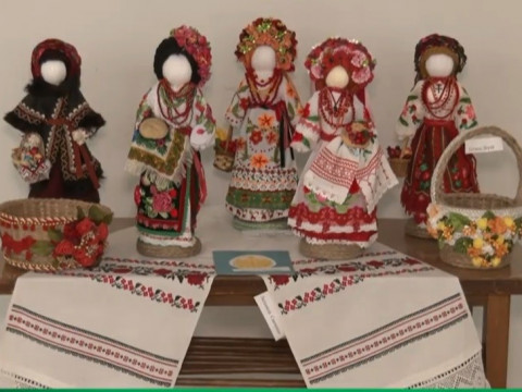 До річниці незалежності у Білій Церкві проходить виставка "Квітни, моя Україно" (ВІДЕО)