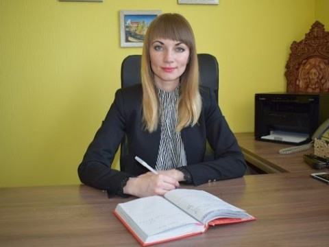 Переможці місцевих виборів: самовпевнена очільниця Калинівської ОТГ Юлія Олексенко