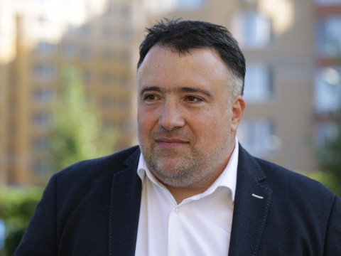 Роман Гах впевнено перемагає на виборах голови Борщагівської ОТГ, - соцопитування SOCIOSTREAM (ФОТО)