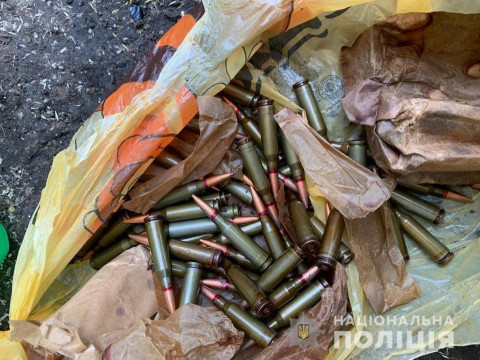 На Васильківщині поліція затримала озброєного наркодилера (ФОТО)