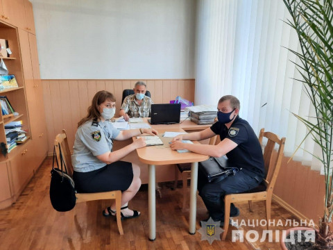 На Київщині триває впровадження проєкту "Поліцейський учасник освітнього процесу"