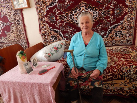 На Переяславщині завідувачка з медсестрою побили бабусю в будинку престарілих