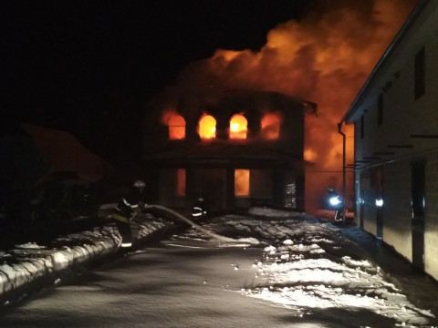 У Баришівському районі спалахнула пожежа у житловому будинку