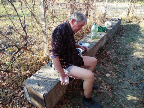 На Київщині 74-річний чоловік отримав опіки внаслідок горіння трав’яного настилу