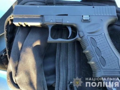 На Броварщині затримали озброєну банду молодиків